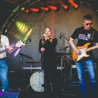 Nicole & the Papas profile picture